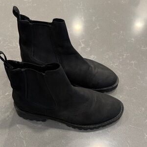 Thursday Boot Company Women's Black Chukka Boots